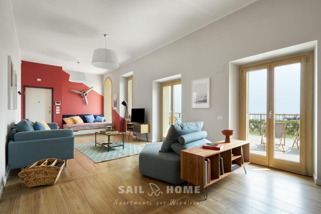 Sail Home - Apartments For Wind Lovers กัมปิโอเน เดล การ์ดา ภายนอก รูปภาพ